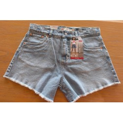 SHORT LEVIS A LINE